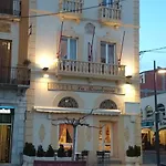 La Residencia Hotell 2*