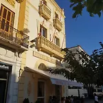 La Residencia 2*