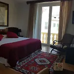 La Residencia 2*