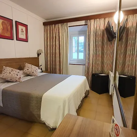 La Residencia 2*