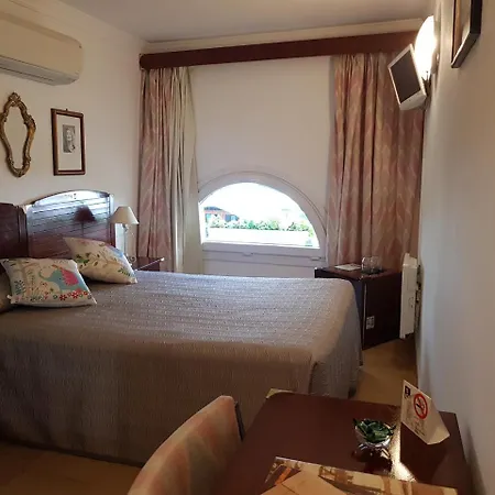 La Residencia 2*
