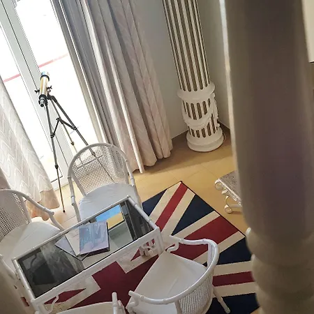 La Residencia 2* קדאקז