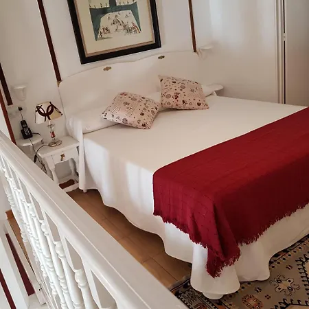 La Residencia מלון 2*