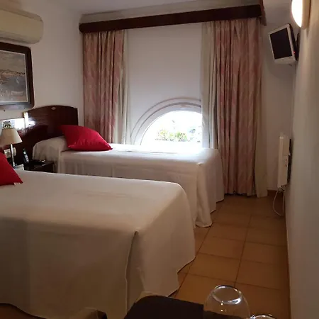 La Residencia מלון 2*