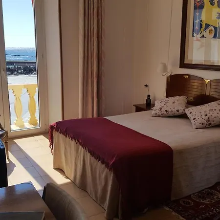 La Residencia מלון קדאקז