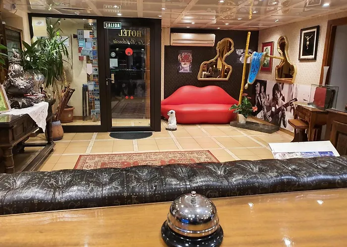 ラ レジデンシア カダケス